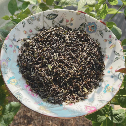 Buy First Flush Darjeeling Tea Online India : Chai Experience